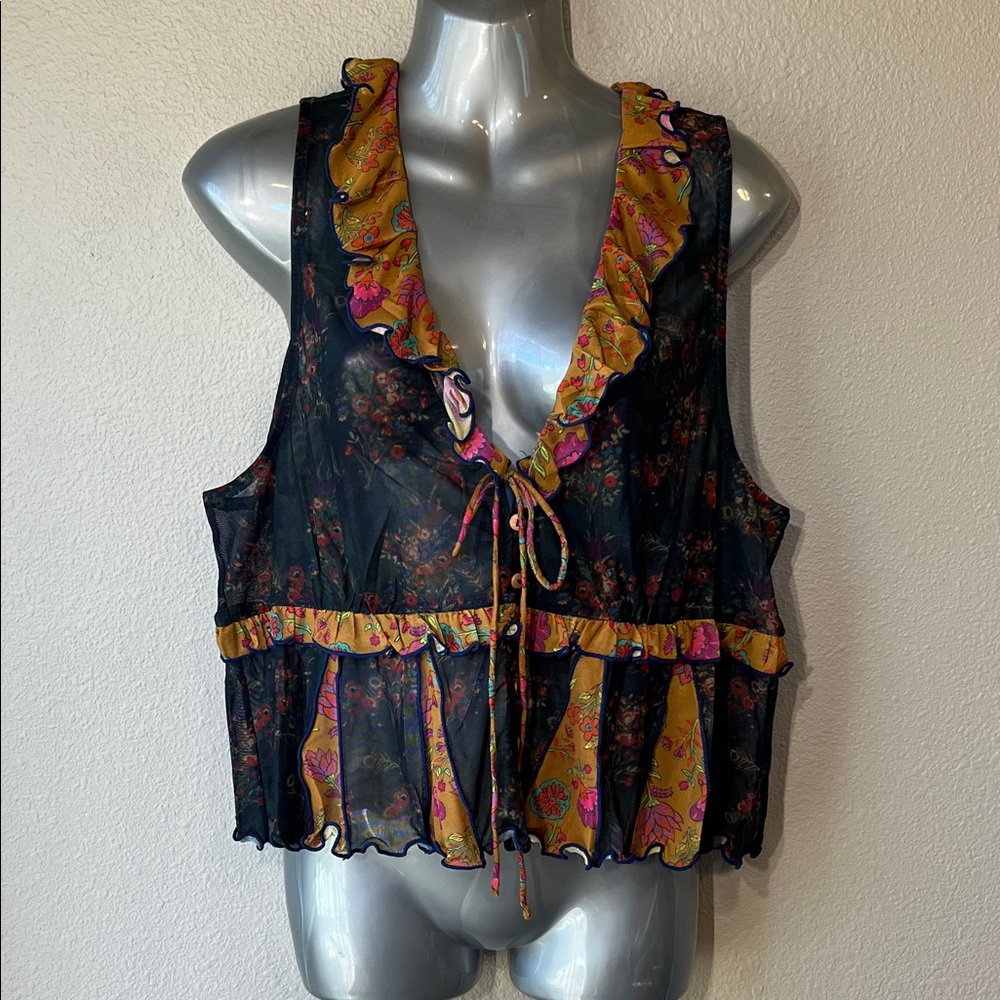 Natural life sierra sleevless mesh crop top size XL